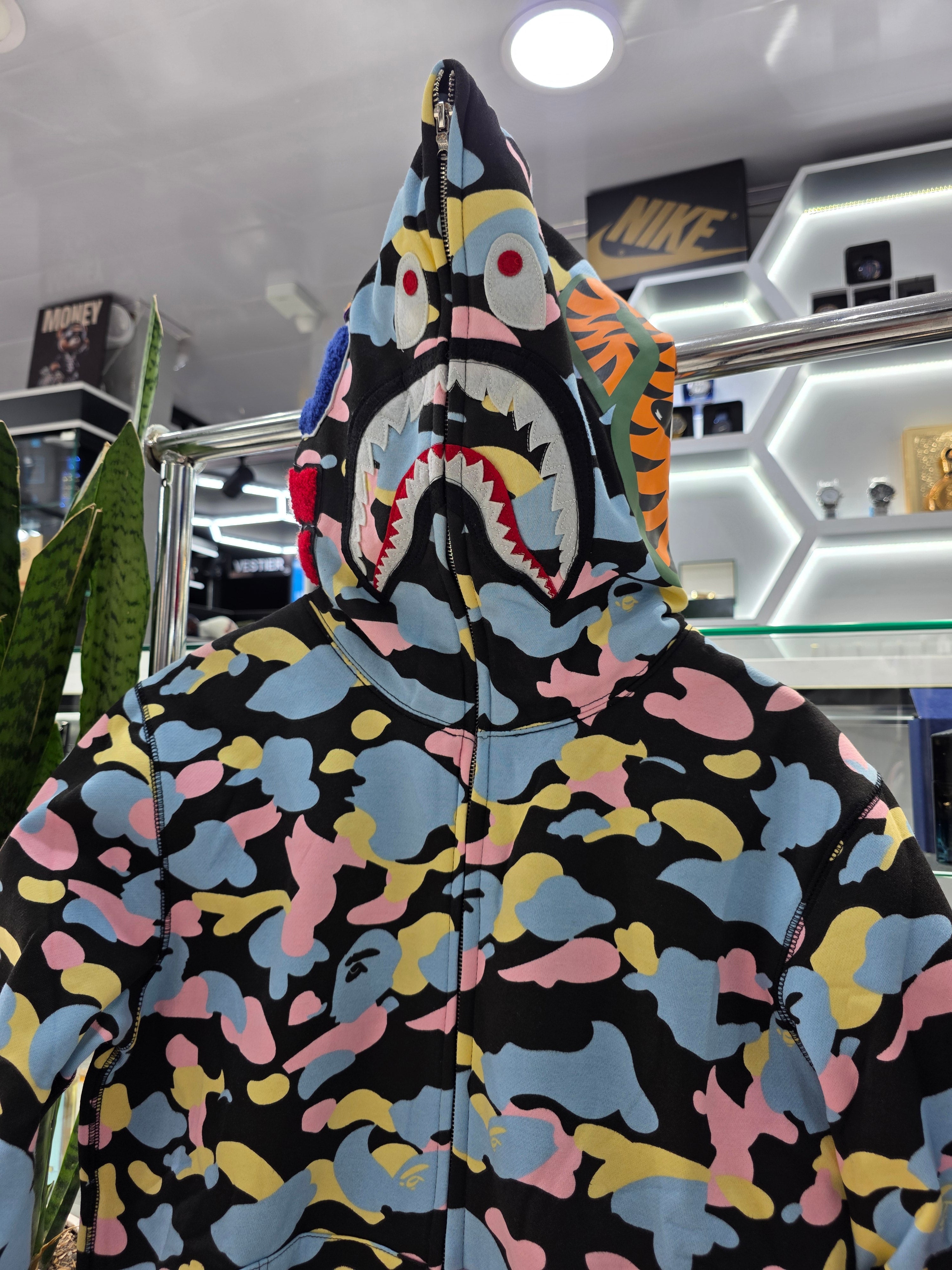 SACO BAPE SHARK IMP REF. 3170