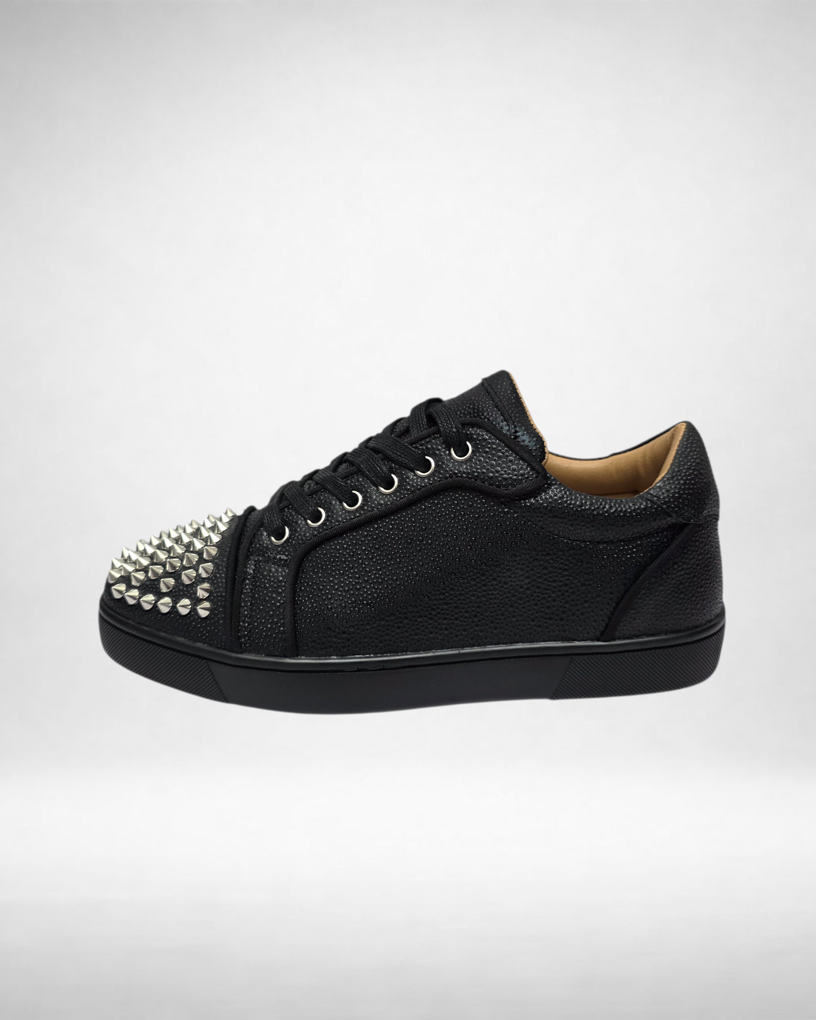 ZAPATILLAS CHISTIAN LOUBOUTIN 1.1 REF.6105