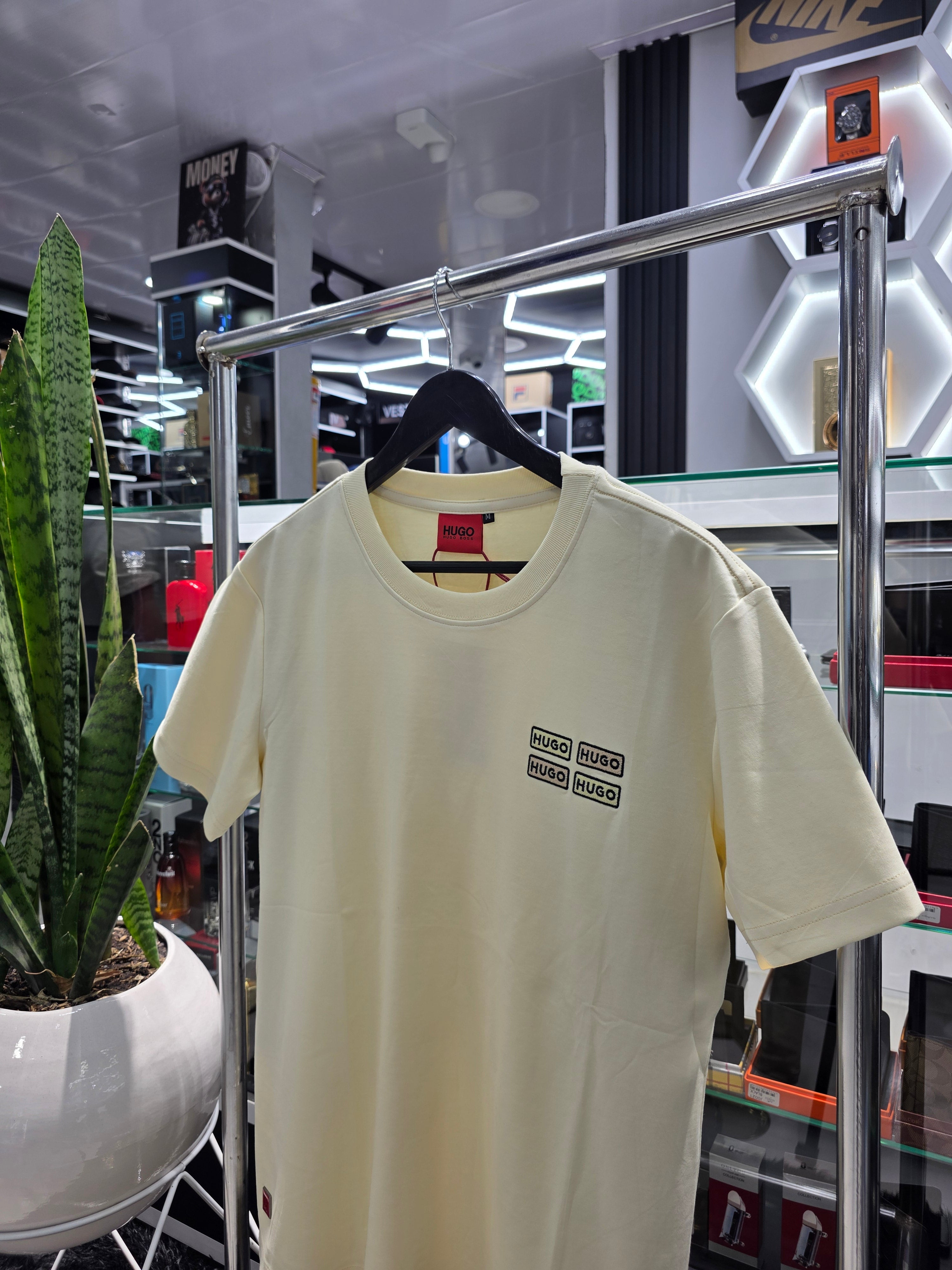 CAMISETA HUGO BOSS TOP QUALITY REF. 11145