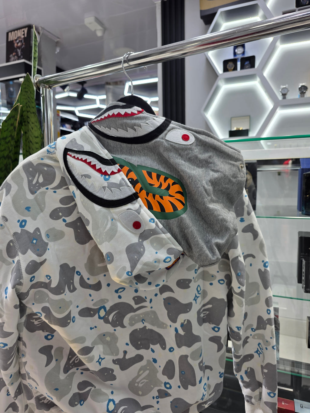 SACO BAPE SHARK IMP REF. 3170
