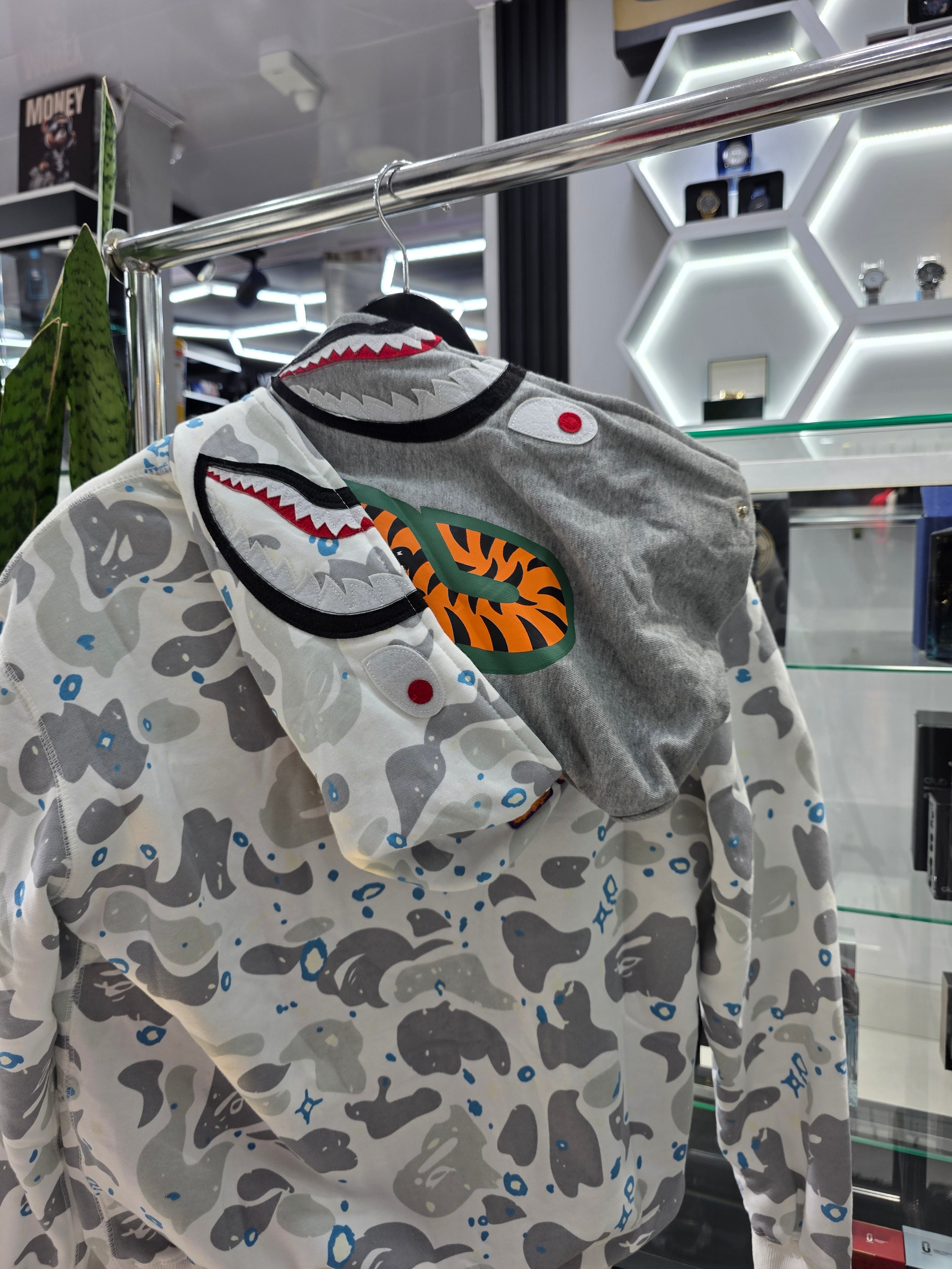 SACO BAPE SHARK IMP REF. 3170