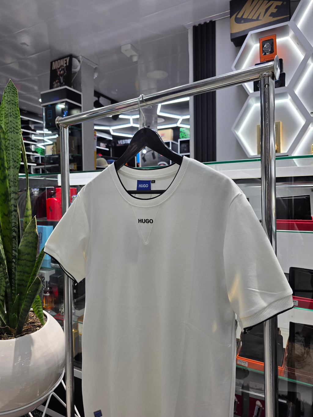 CAMISETA HUGO BOSS TOP QUALITY REF. 11145