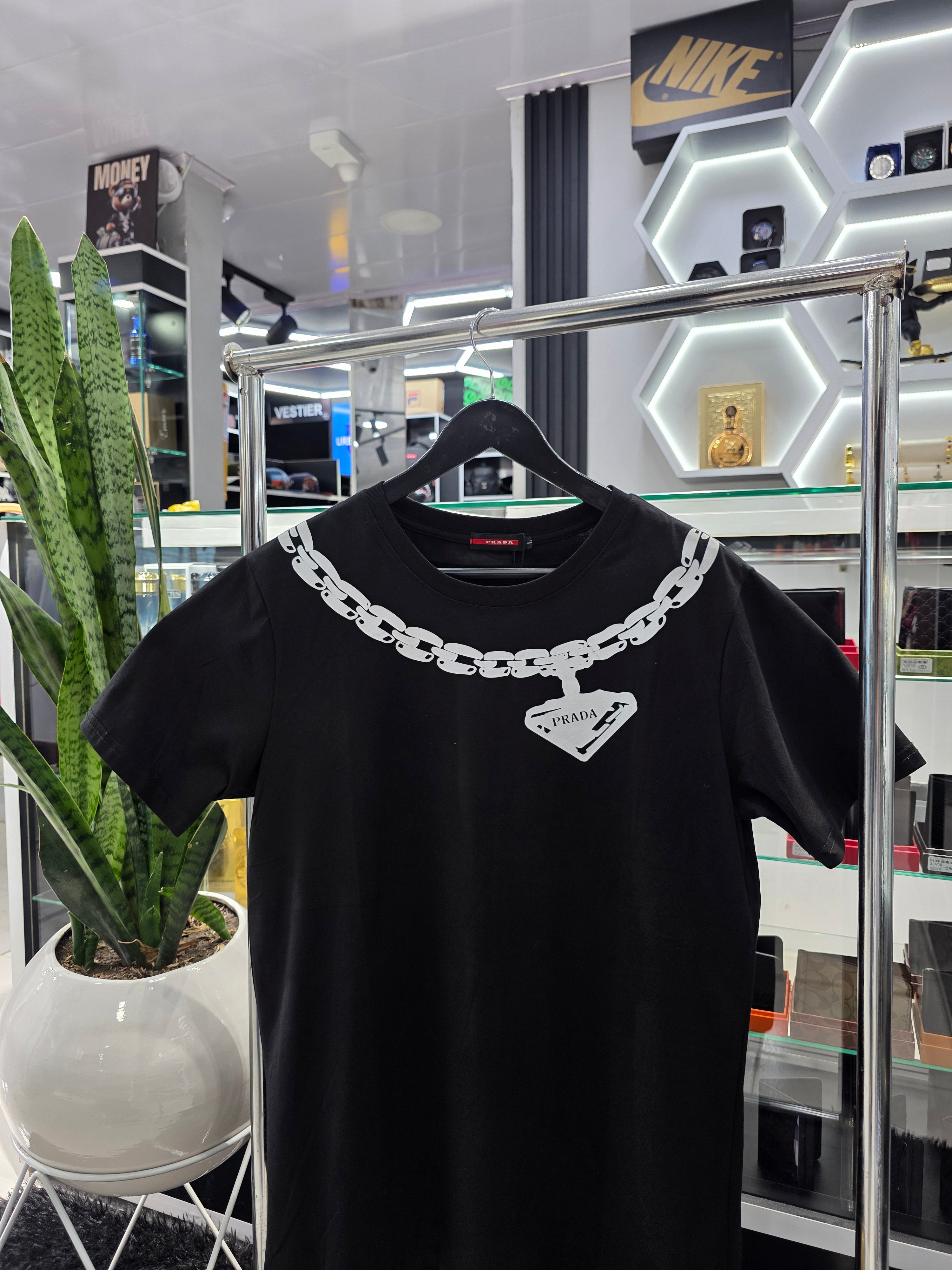 CAMISETA PRADA TOP QUALITY REF. 1002
