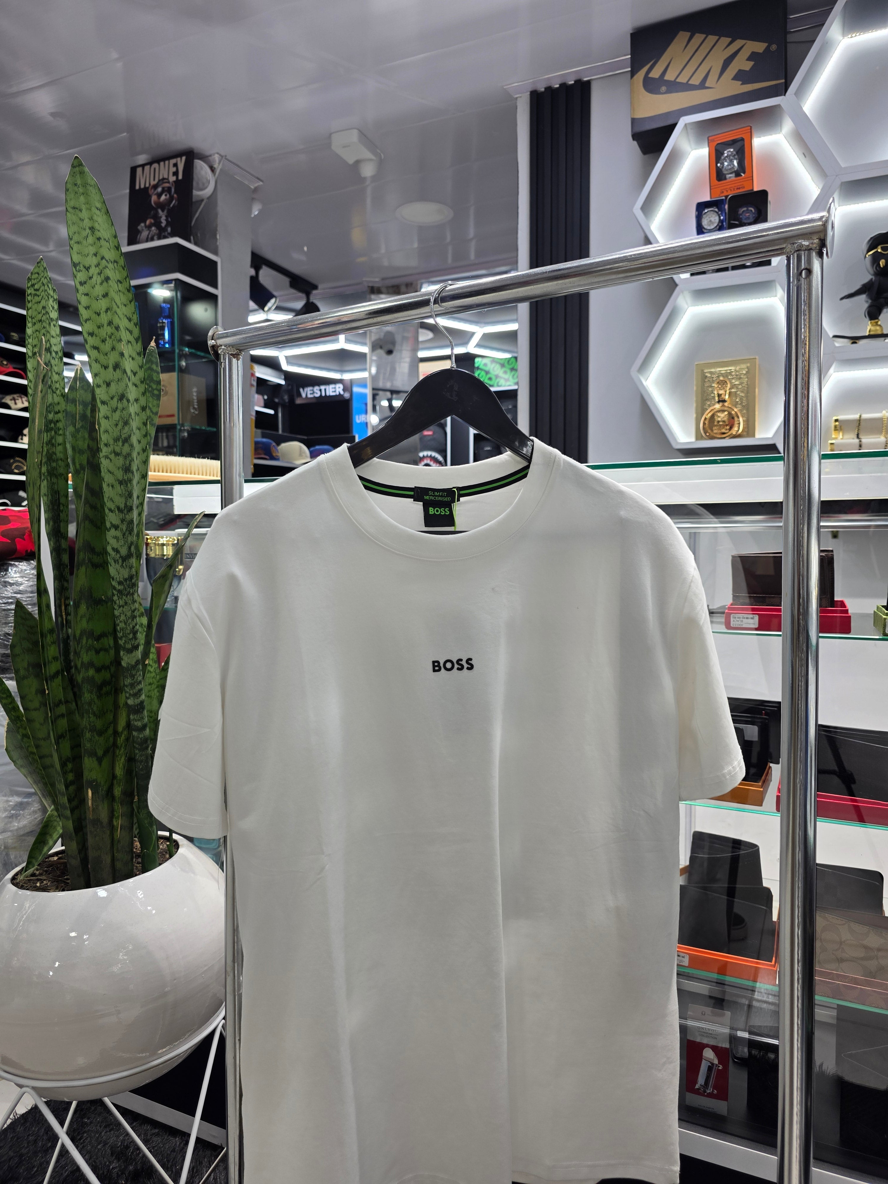 CAMISETA BOSS TOP QUALITY REF. 1002